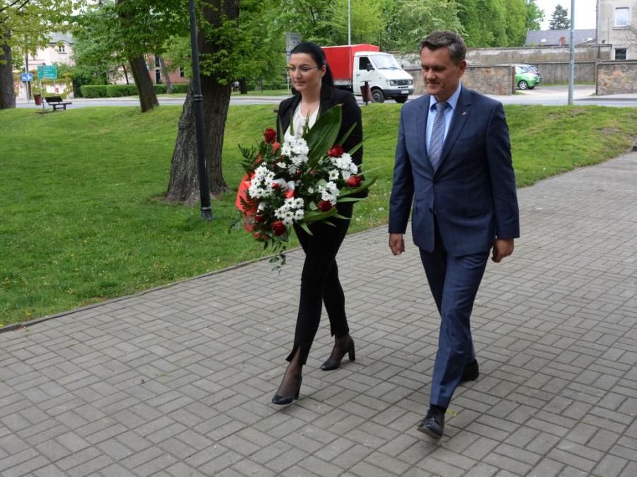 Złożyli kwiaty z okazji 74 rocznicy zakończenia II wojny światowej