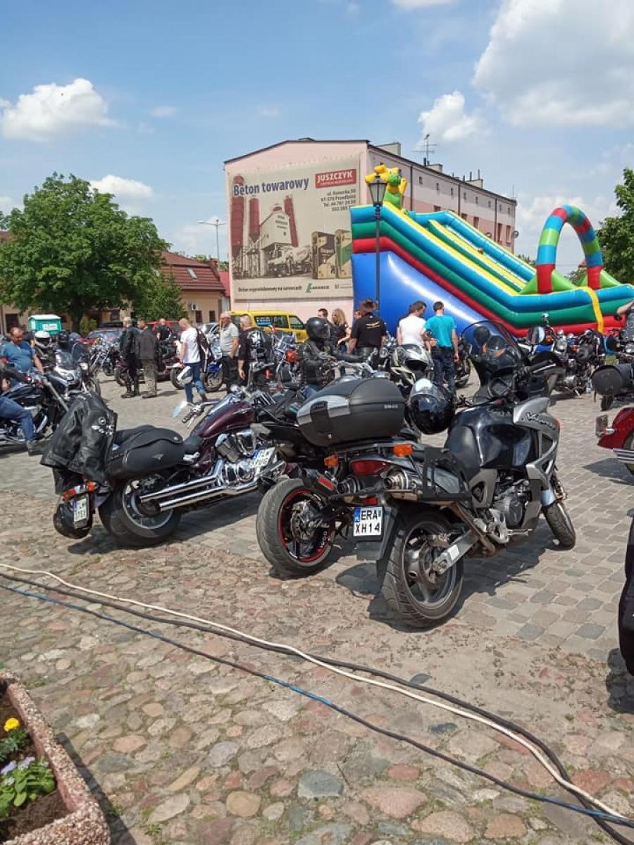 Zbiórka krwi, zabawa i zlot motocykli: Motoserce Przedbórz 2019