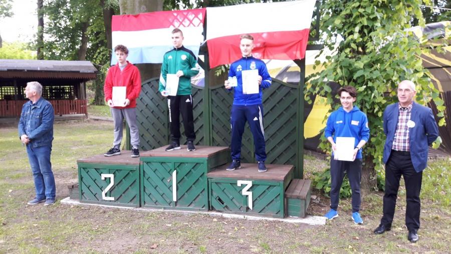 Wiktor Blada na podium zawodów strzeleckich w Zielonej Górze