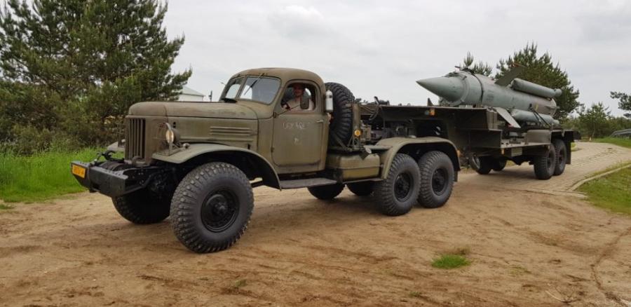 [ZDJĘCIA] Zlot pojazdów militarnych na Zakrzówku Szlacheckim 