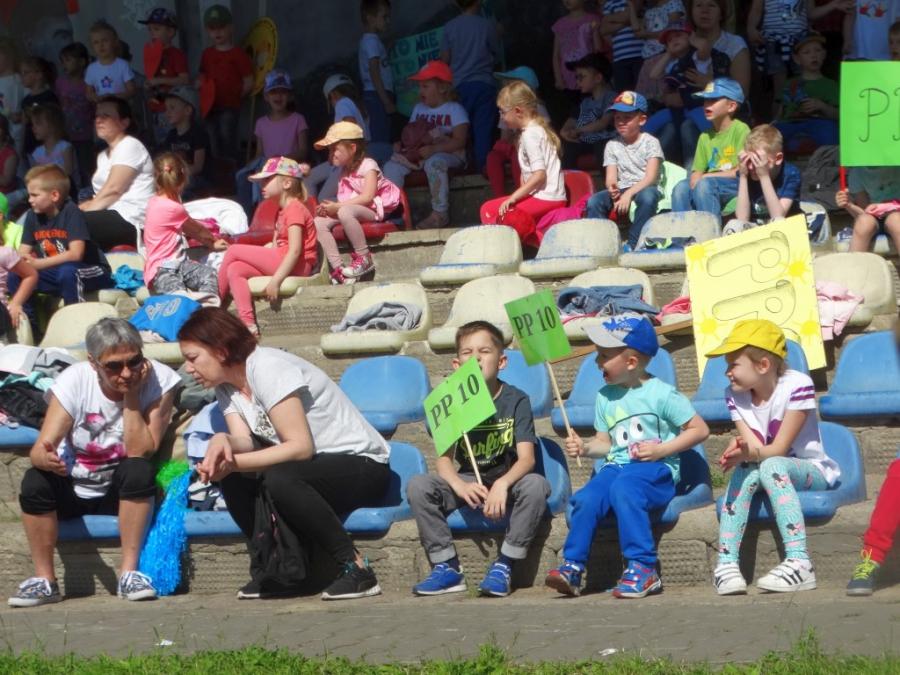 [ZDJĘCIA] Dzień Dziecka na sportowo. W hali i na boisku