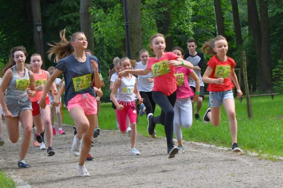 [ZDJĘCIA] Ponad 100 zawodników na starcie II Przedborskiej Dychy
