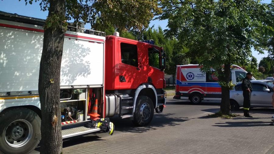 [AKTUALIZACJA] Wypadek na Przedborskiej. Ciężarna kobieta przewieziona do szpitala