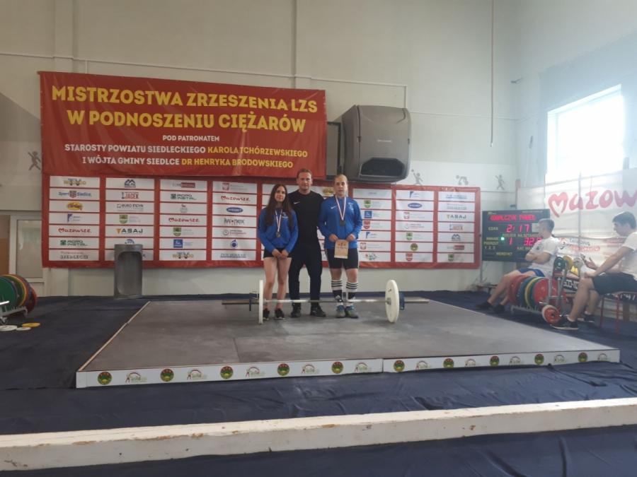Zawodniczki ULMKS na szczeblu Mistrzostw Polski LZS do 15 lat