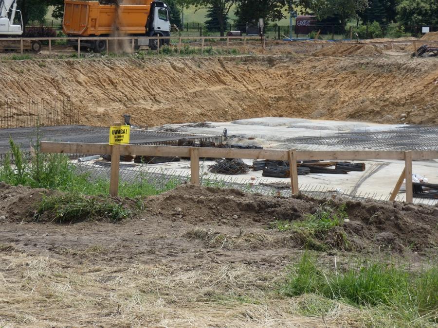 [ZDJĘCIA] Jak postępuje budowa nowego basenu?