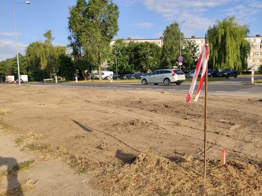 Koparki, rury, zerwany asfalt. Radomszczanie żyją remontami. Właśnie ruszył ten na Jagiellońskiej