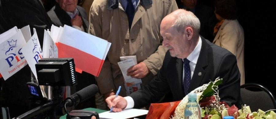 Macierewicz na jedynce PiS w naszym okręgu. Kto jeszcze wystartuje?