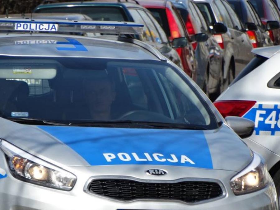 Kobieta wyjeżdżała ze sklepowego parkingu. Wymusiła pierwszeństwo przejazdu