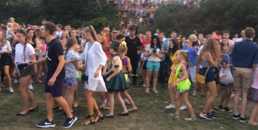 [WIDEO] Zobacz, jak Radomsko tańczyło belgijkę na pożegnanie wakacji