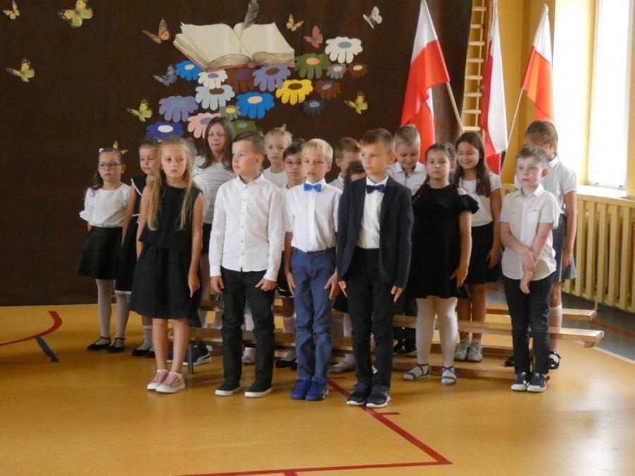 Już po wakacjach. Jutro o 8 rano pierwszy dzwonek w szkołach