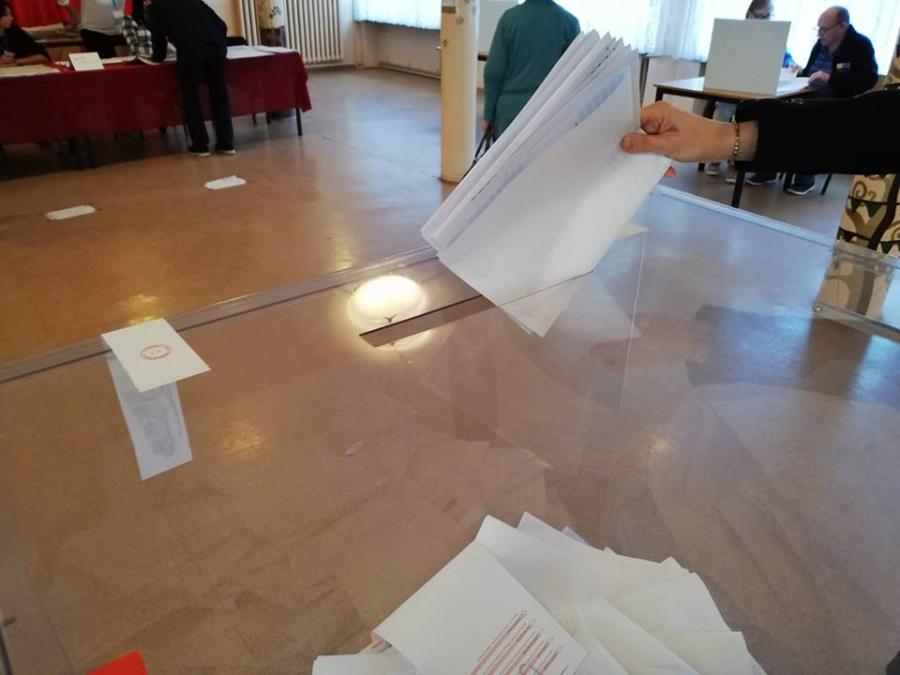 Wykroczenie wyborcze: radomszczanin wrócił do domu i zobaczył plakat kandydata