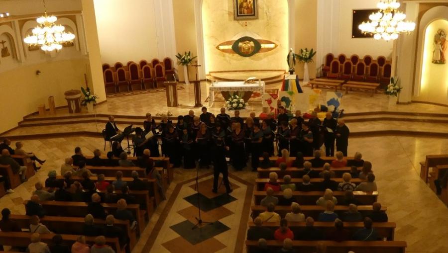 Moniuszkowcy na urodziny Moniuszki