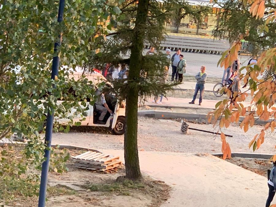 Wjechał mimo zakazu. Doszło do potrącenia rowerzysty