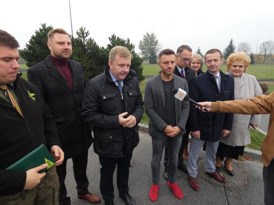 Konferencja KO: jesteśmy za stadionem lekkoatletycznym i nazwą dla ronda