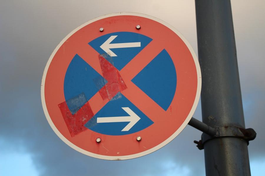 Pracownicy szpitala zapłacą za parkowanie. Dyrektor zapewniała, że to plotki