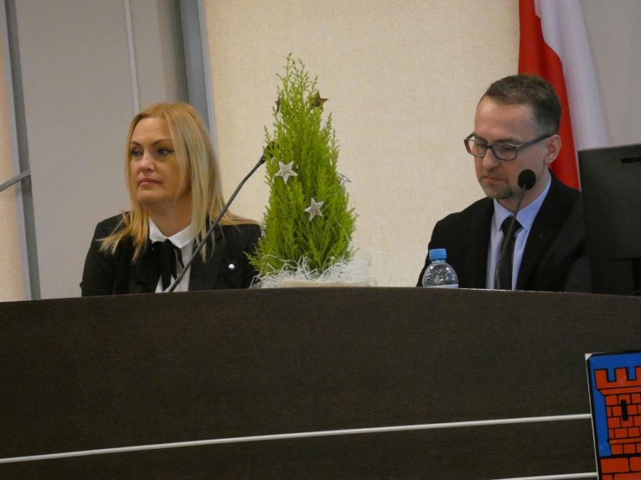 Sesja Rady Miasta: zaczęło się od świątecznych i noworocznych życzeń