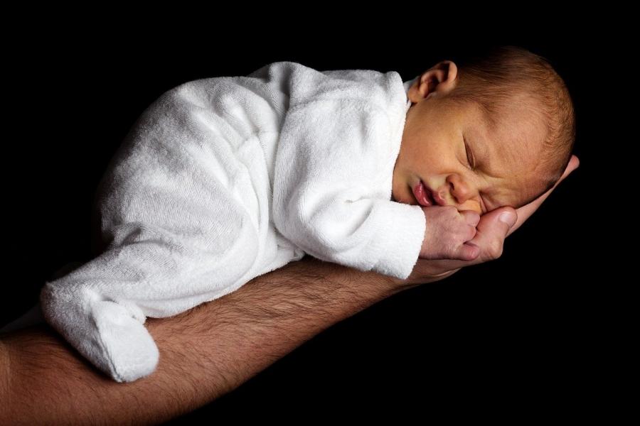 Leo, Gniewomir i Michael. Lea, Ines i Livia. Najrzadsze imiona w 2019