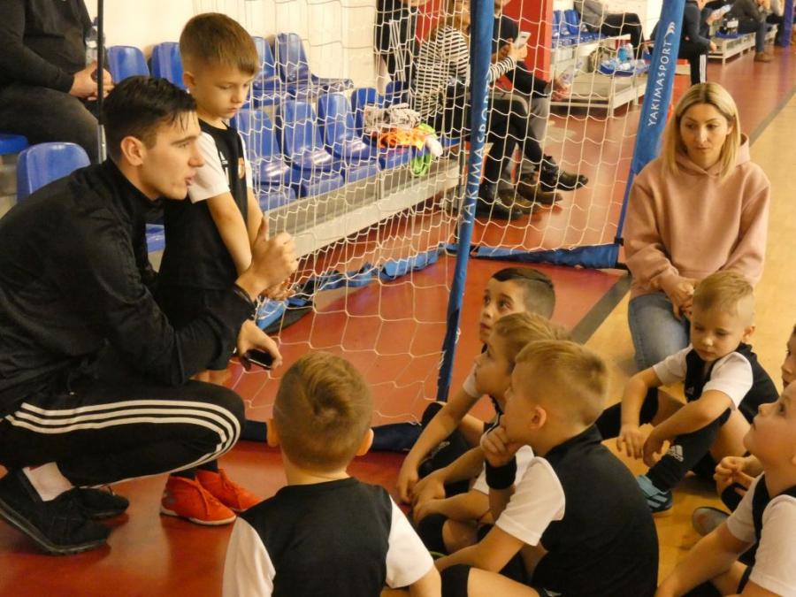 [ZDJĘCIA] Dzieci z rocznika 2014/2015 piłkarską nadzieją RKS-u
