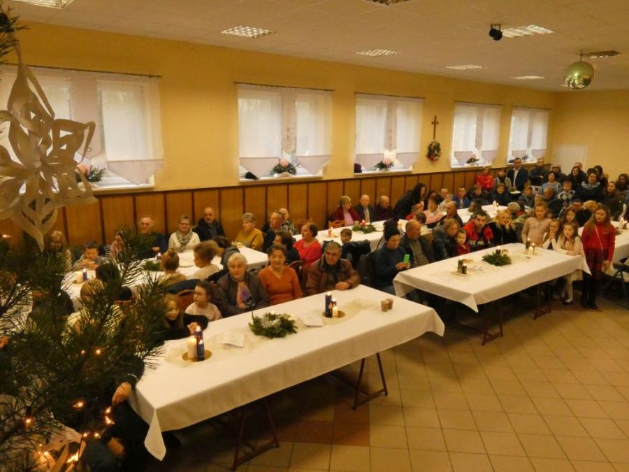 W Szczepocicach kolędują, aby pomóc