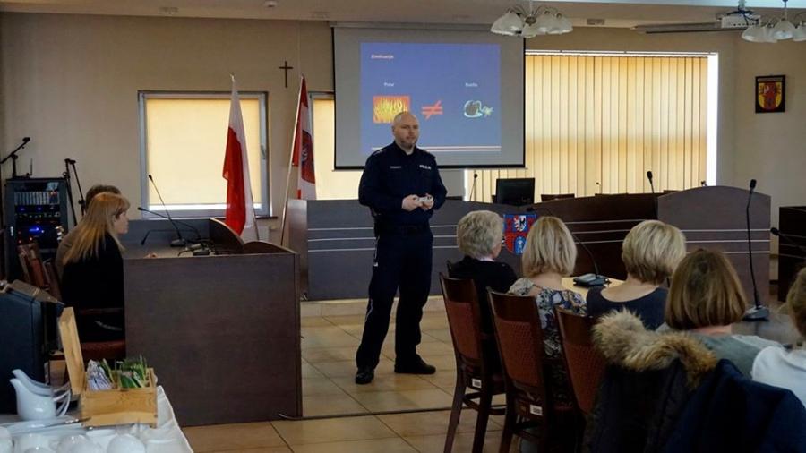 W starostwie szkolili co zrobić, gdy ktoś powie, że w szkole jest bomba