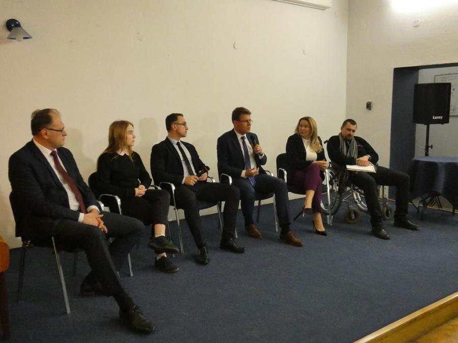 Debata: jak pogodzić inwestycje w mieście z dobrem przyrody?