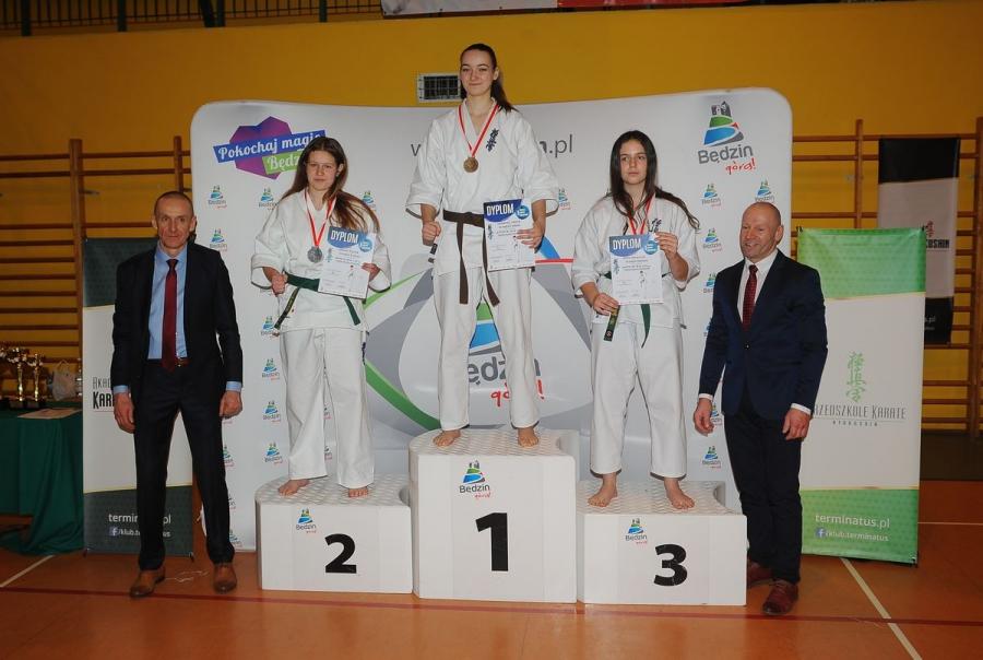 Weronika Mazur rozpoczyna sezon od zwycięstwa w Będzinie