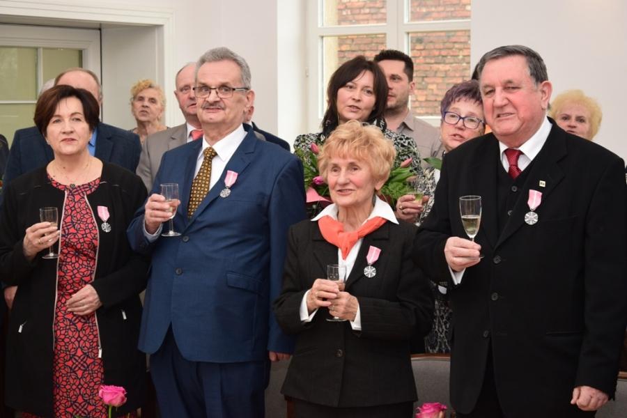 Twórcy FIK i Gazety oraz były prezydent miasta świętują Złote Gody