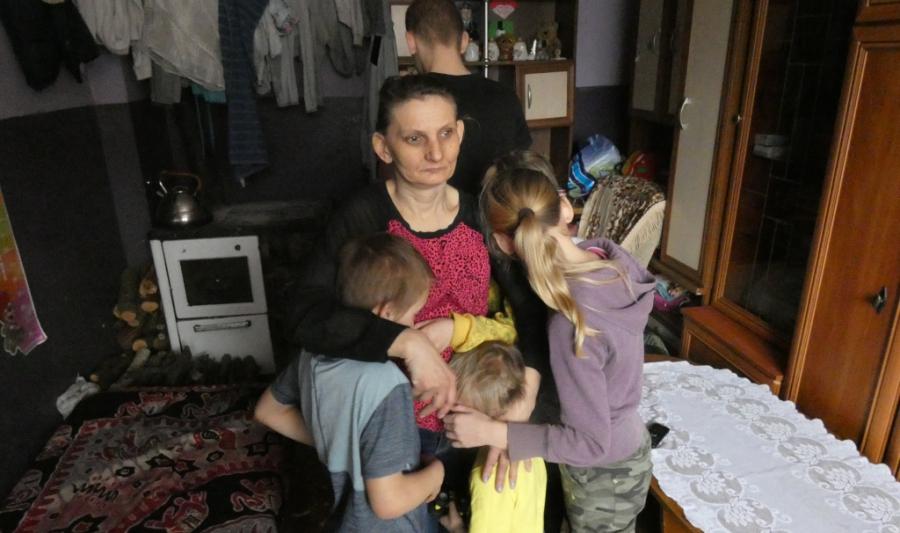 Za grzechy ojca: nie mogli go eksmitować, wybrali 