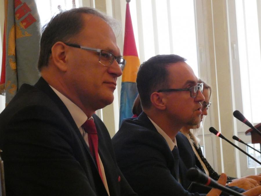 Odroczenie podatku i umorzenie, ale nie więcej niż 500 zł. To pomoc miasta dla firm