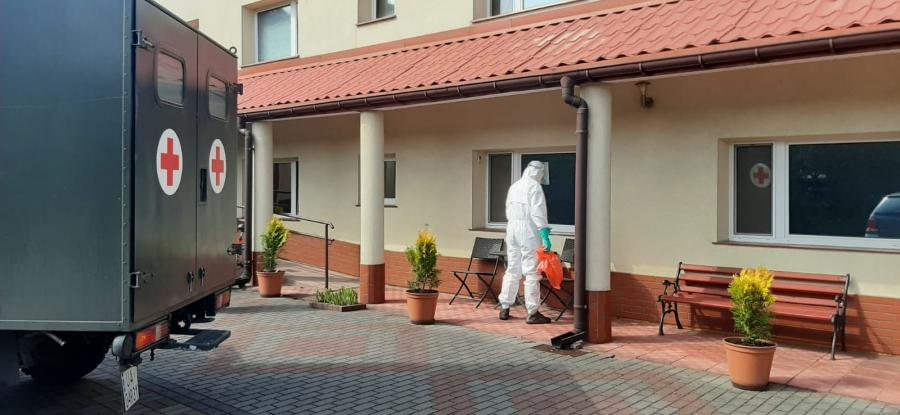 Terytorialsi pobierają wymazy od pensjonariuszy i pracowników DPS-ów
