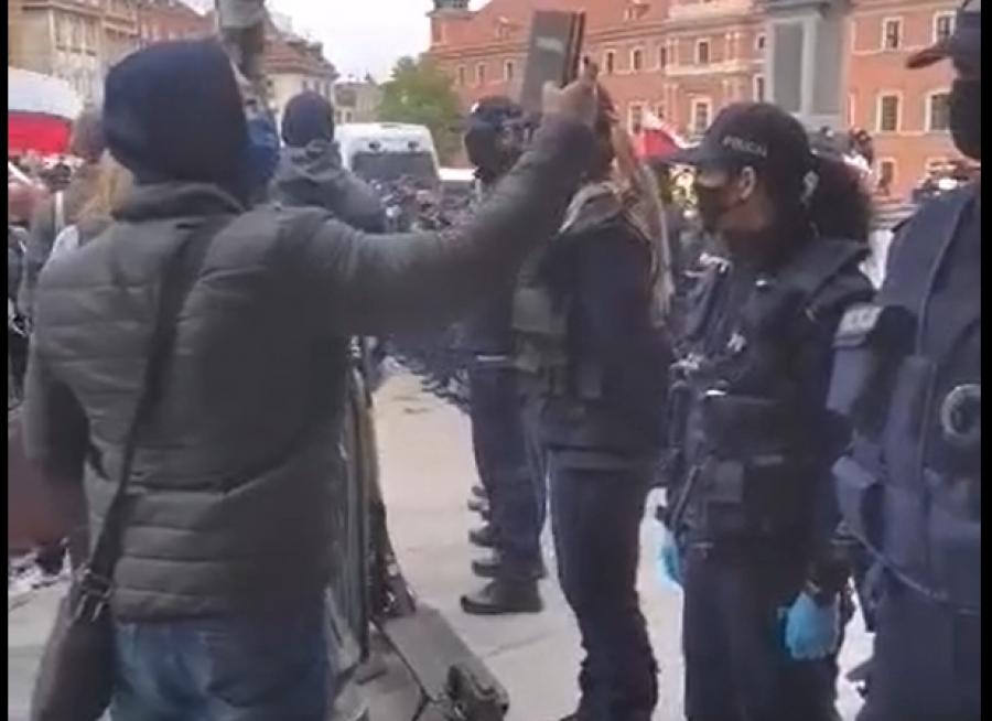Radomszczanin o interwencji policji: przypomniała mi się komuna