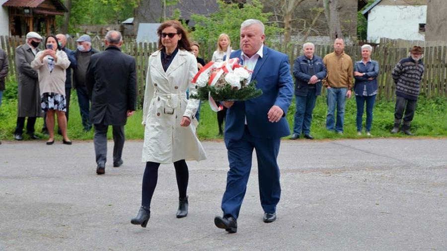 [ZDJĘCIA] Tablica poświęcona bitwie w okolicach Woli Życińskiej odsłonięta