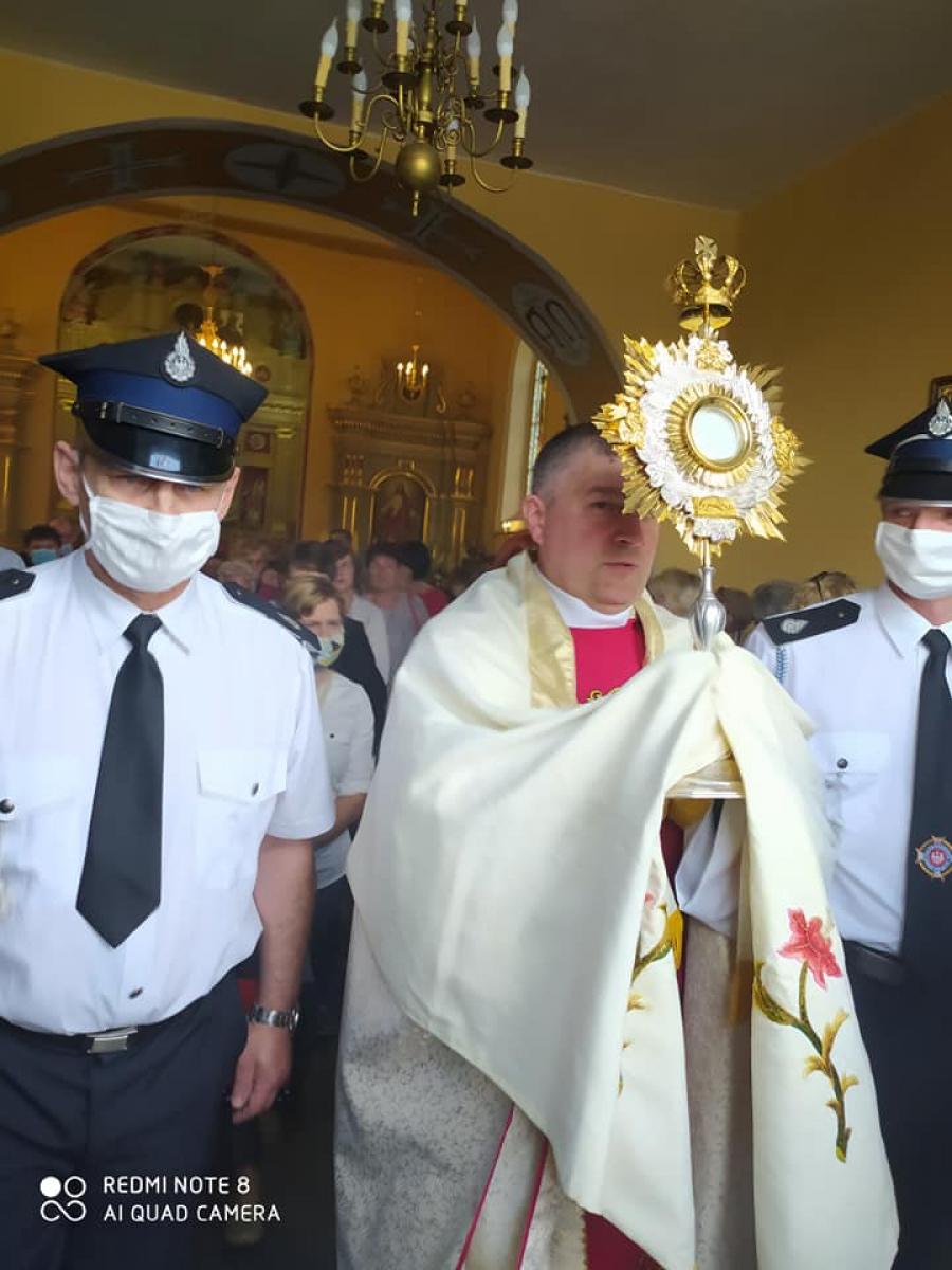 Boże Ciało w powiecie radomszczańskim z ograniczeniami