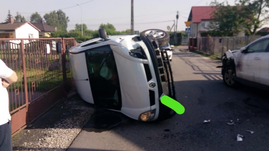 Przekroczył prędkość, uciekał przed policją, doprowadził do kolizji