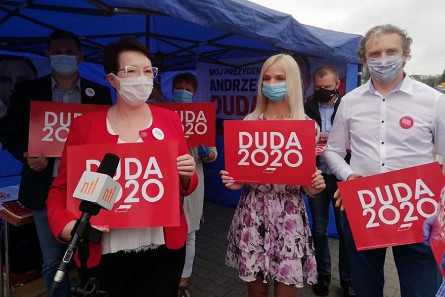 Anna Milczanowska i członkowie PiS zachęcali: oddajcie głos na Andrzeja Dudę
