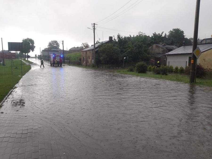 Burzowo, deszczowo… Duża skala podtopień w powiecie radomszczańskim