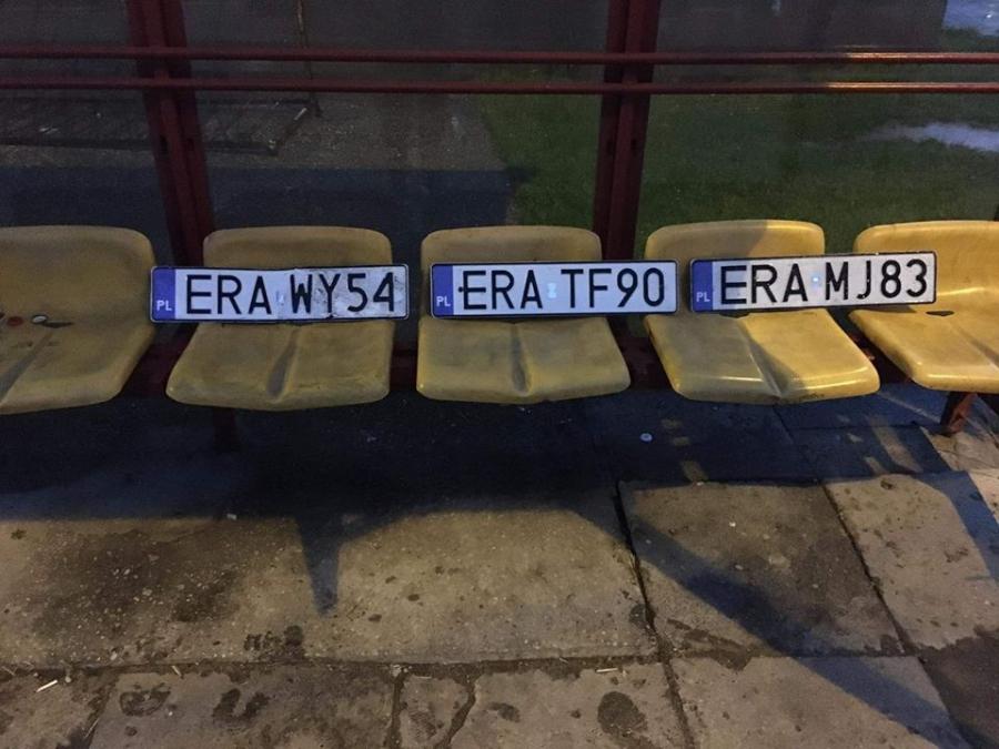 Targ tablic rejestracyjnych, czyli jak radomszczanie sobie pomagają