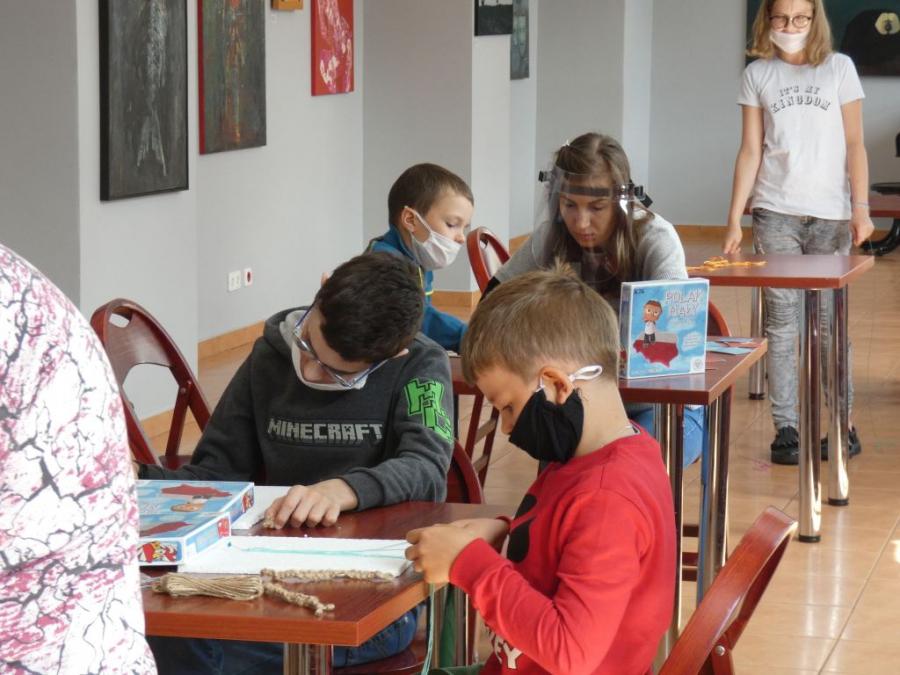 Wakacje są okazją do poznania sztuki rękodzieła ludowego