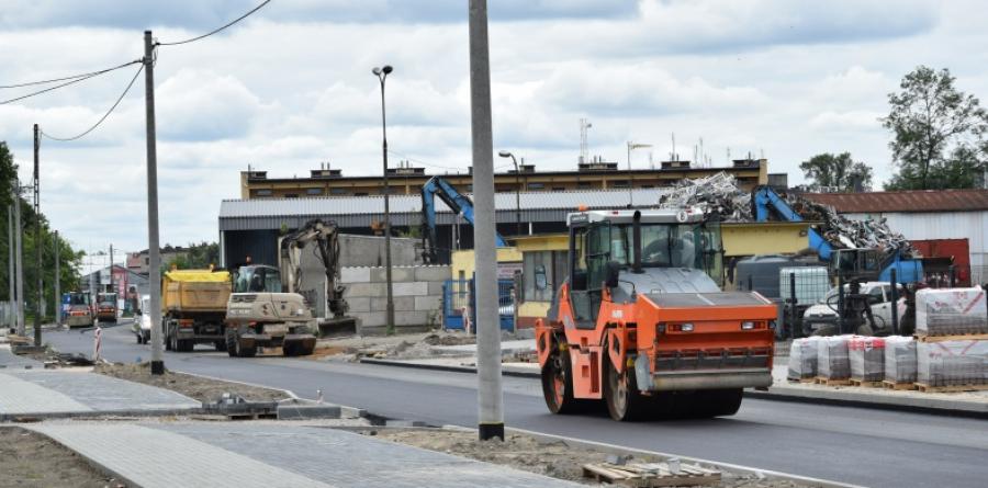 Pierwsze efekty prac drogowych są już widoczne na ulicach Św. Rozalii i Kolejowej
