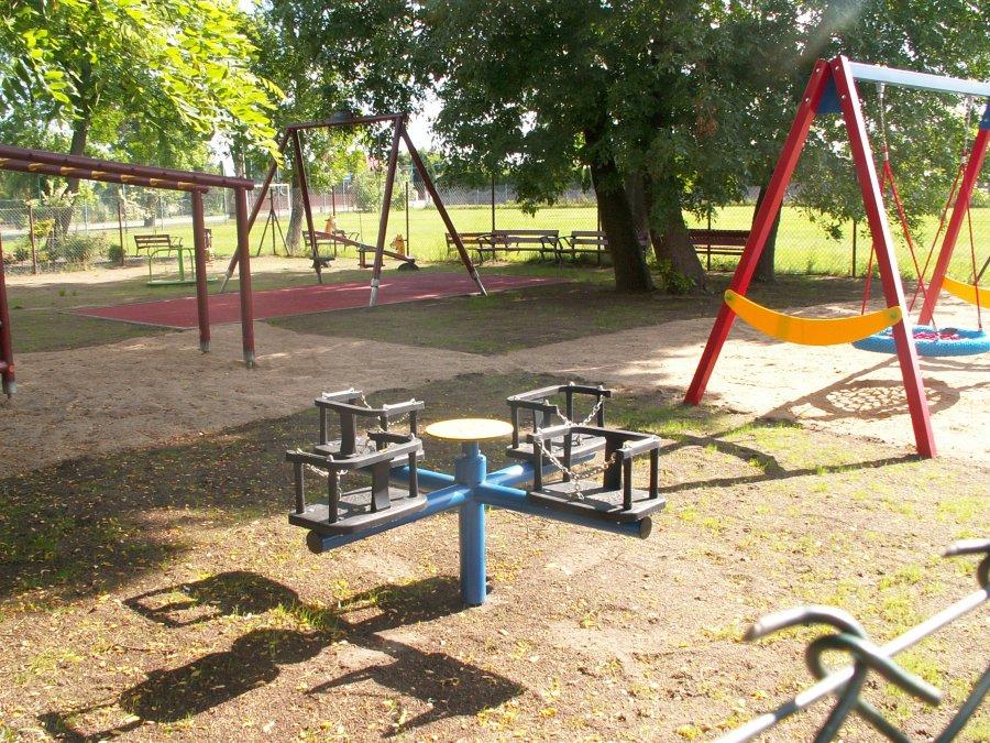 Plac zabaw w Barczkowicach już dostępny. Prace zakończone