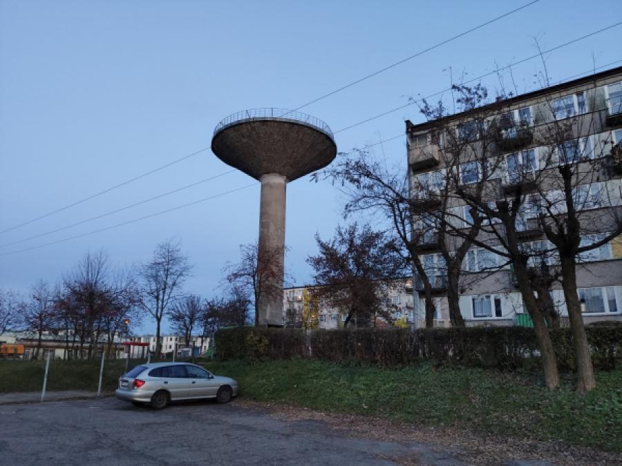 [Mieszkańcy kontra operatorzy] Nadajniki telekomunikacyjne, Grzybek i państwo teoretyczne