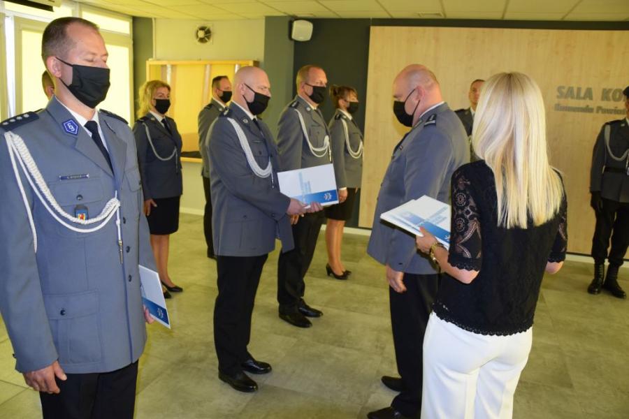 Dzisiaj świętowali policjanci. Skromniej, bo koronawirus