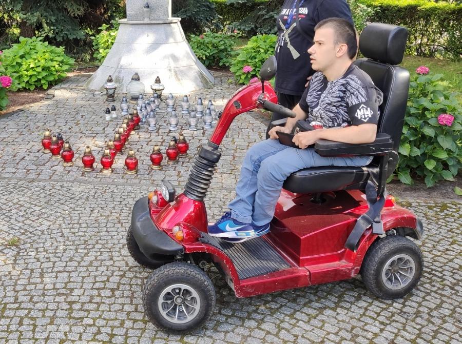 MW oświadcza: nie jesteśmy faszystami. Autorzy plakatów dokonali karygodnego czynu