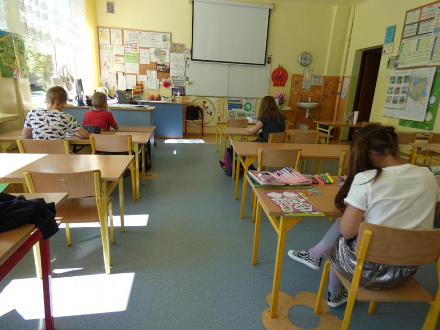 Szkoły przed koroną. Organizacja nauki od 1 września będzie trudna