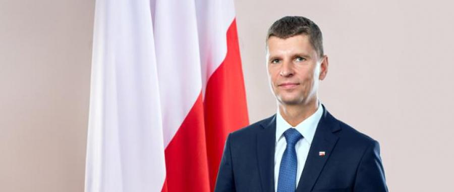 Minister edukacji zakłada rozpoczęcie roku szkolnego w tradycyjnej formie - w szkole
