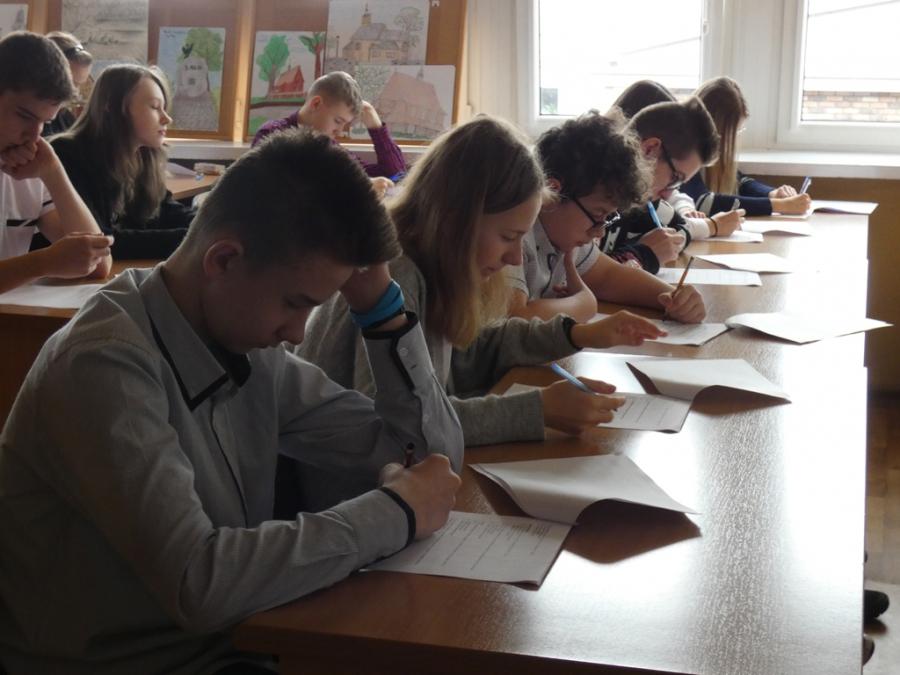 [Wracamy do szkoły] Koronarestrykcje, nowy szkolny przedmiot
