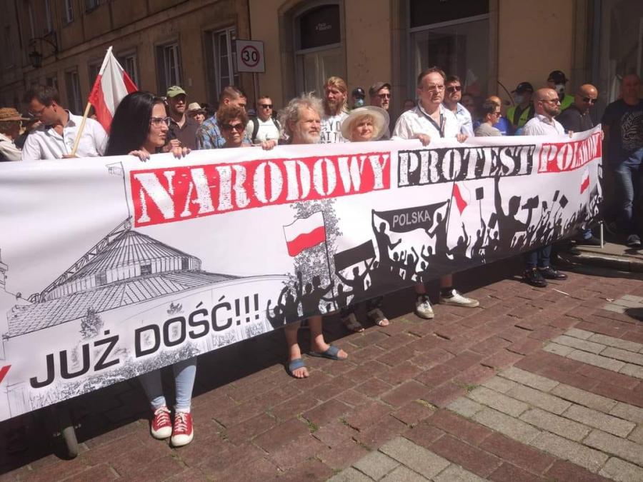 #stoplandemii w Warszawie. Anna Dziadkiewicz: będziemy protestować do skutku