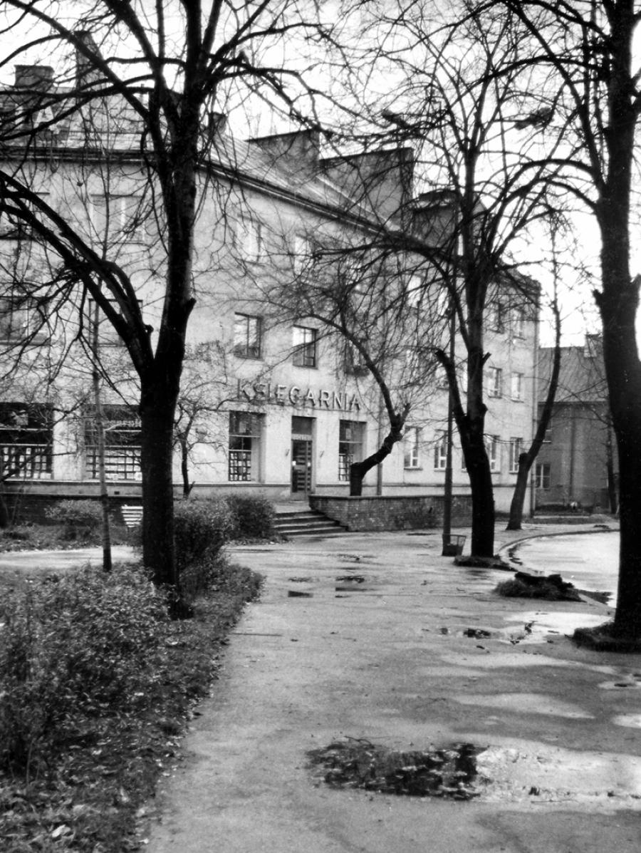 [Historia Gazetą pisana] Uczniowie Ekonomika idą na ulice sprzątać miasto