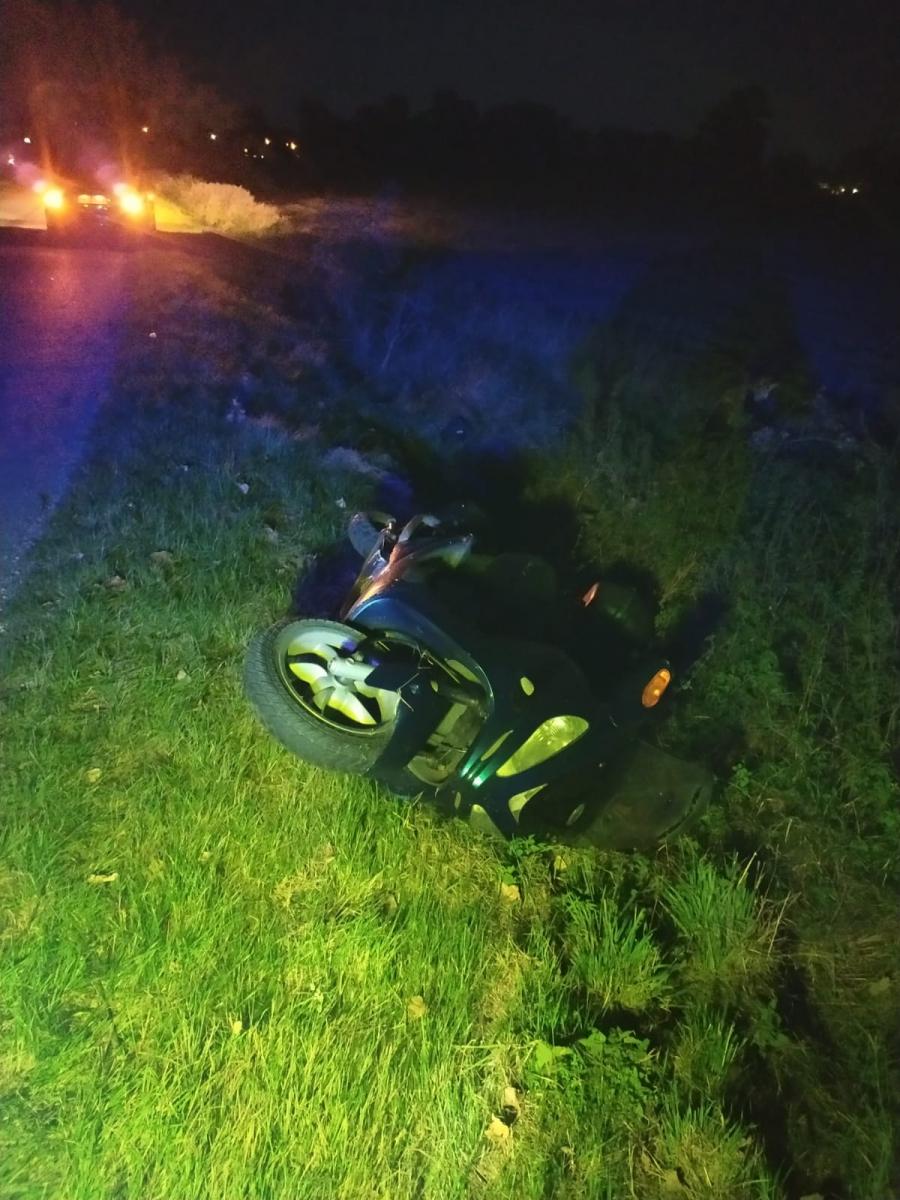 67-latek jechał całą szerokością drogi, w końcu wjechał do rowu. Był pijany