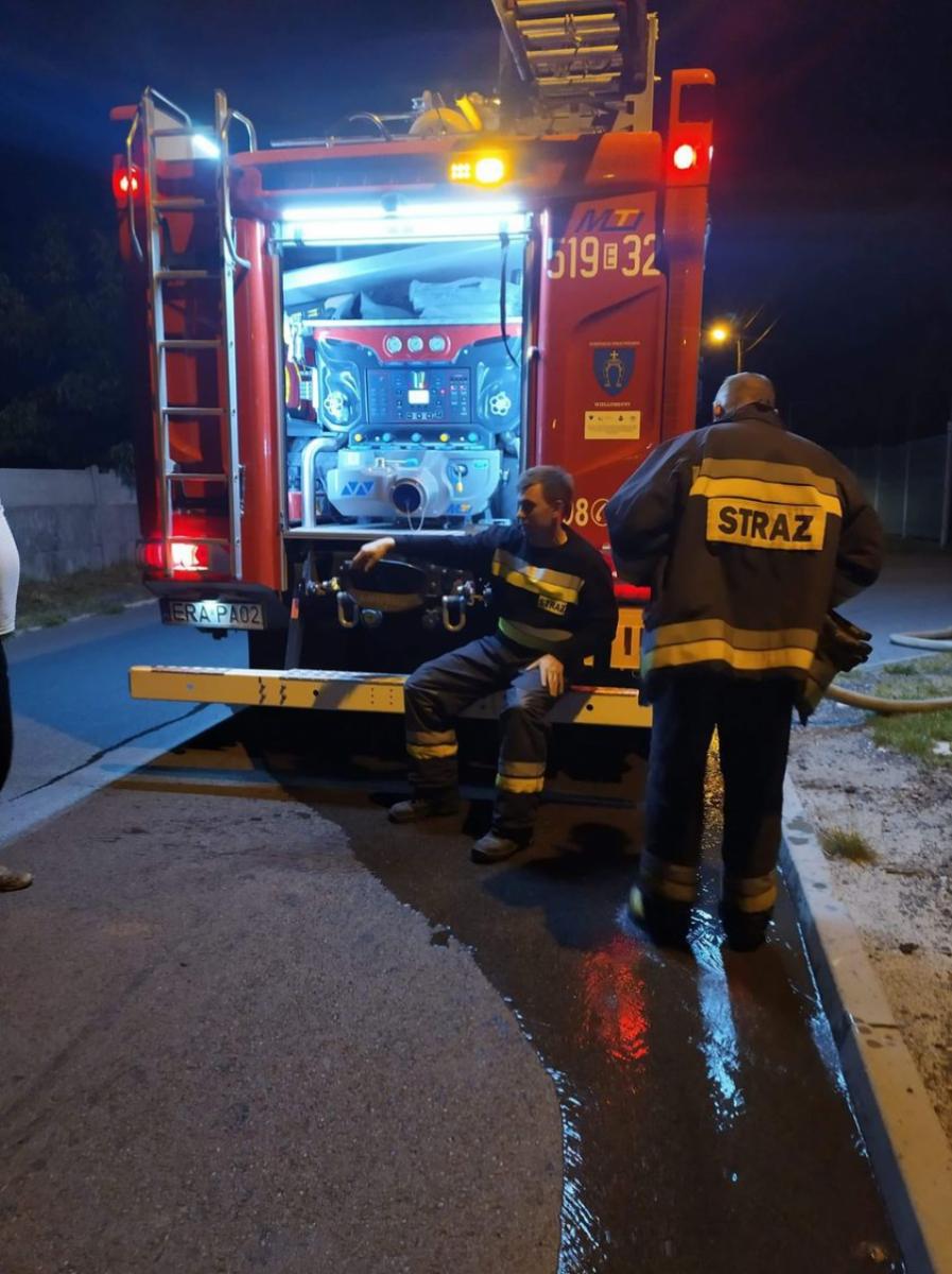 Pożar w domu na ul. Polnej w Wielgomłynach